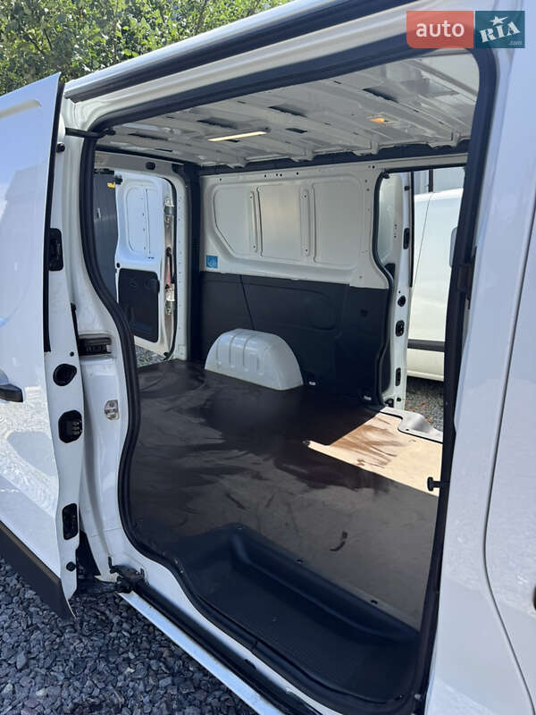 Грузовой фургон Renault Trafic 2019 в Львове