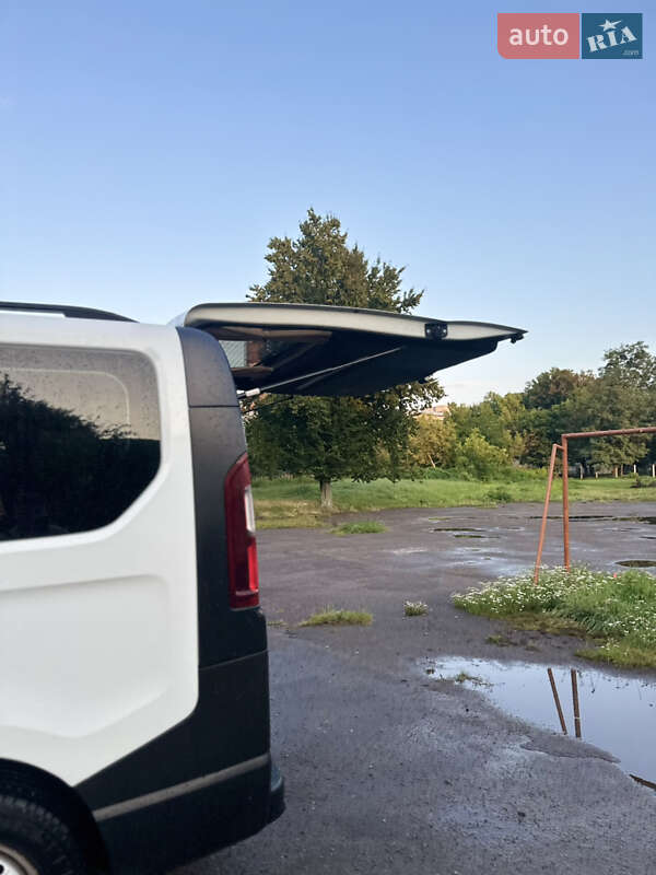 Минивэн Renault Trafic 2015 в Львове фото 15 Минивэн Renault Trafic 2015 в Львове