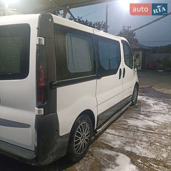 Мінівен Renault Trafic 2006 в Краснограді фото 12 Мінівен Renault Trafic 2006 в Краснограді