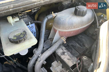 Минивэн Renault Trafic 2005 в Глухове