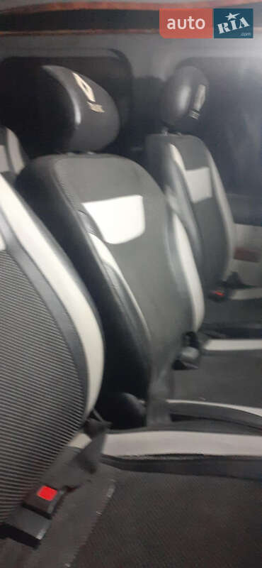 Минивэн Renault Trafic 2005 в Городенке