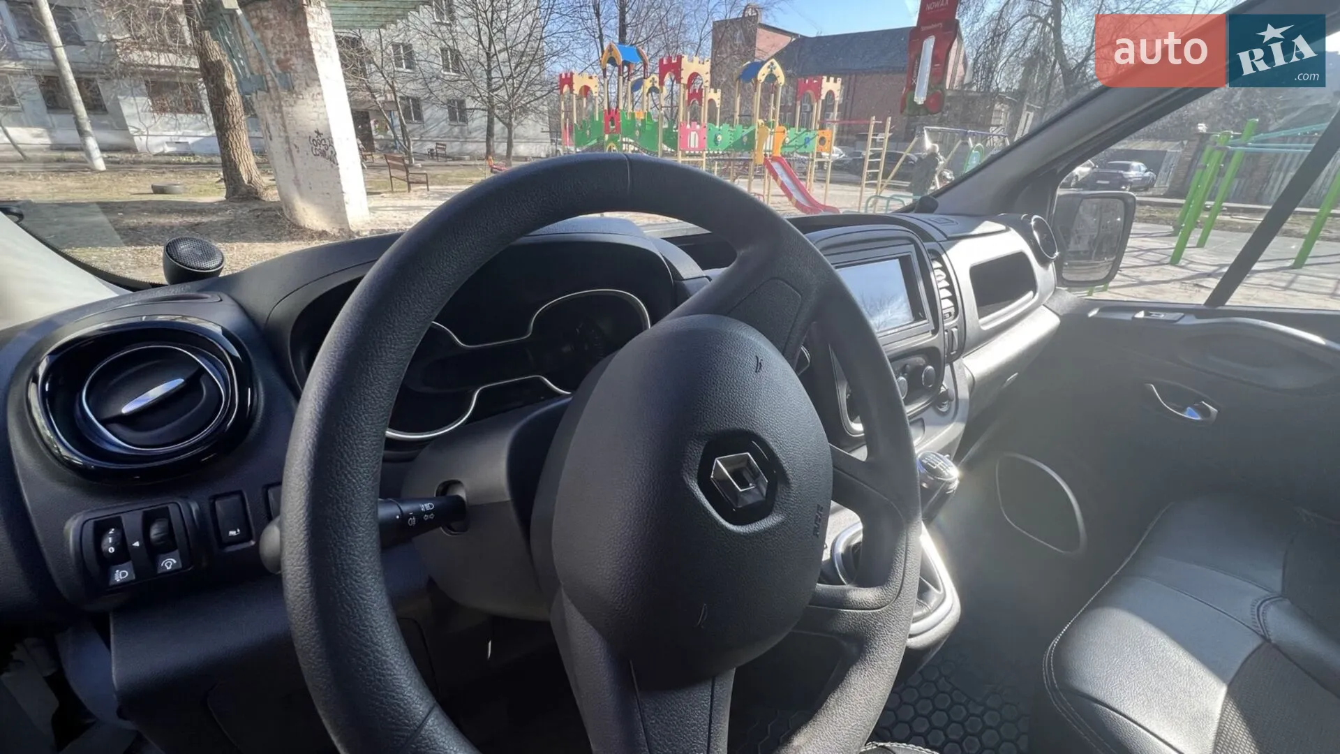 2021 Renault Trafic - мініатюра 11