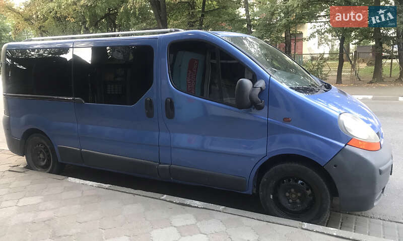 Минивэн Renault Trafic 2002 в Стрые