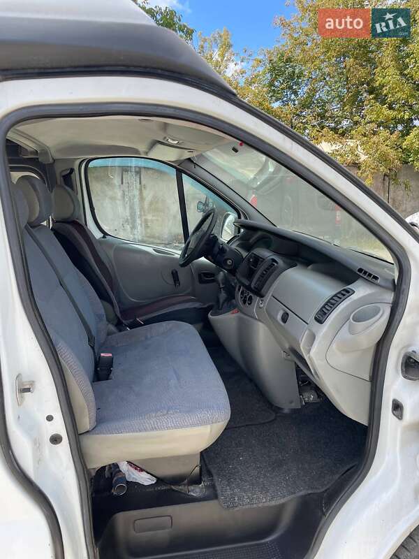 Минивэн Renault Trafic 2005 в Тернополе фото 5 Минивэн Renault Trafic 2005 в Тернополе