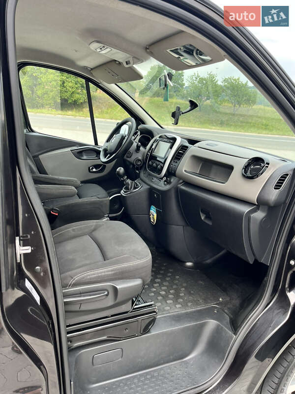 Минивэн Renault Trafic 2017 в Черновцах