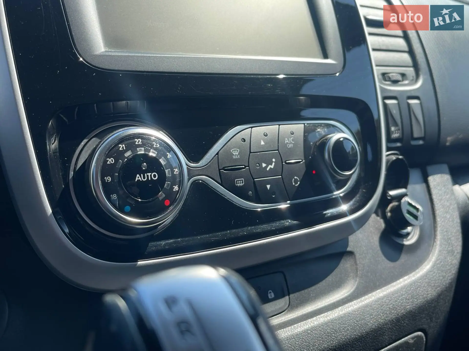 2019 Renault Trafic - мініатюра 21