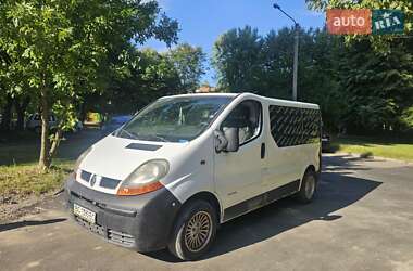 Вантажний фургон Renault Trafic 2005 в Львові