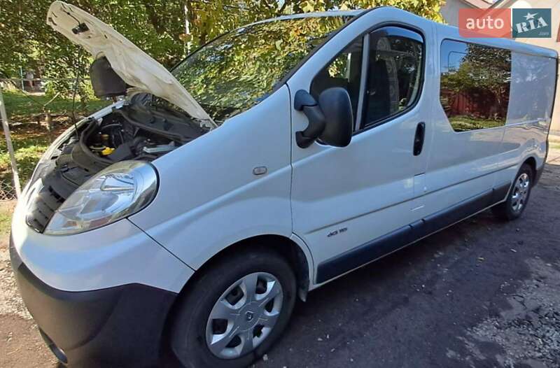 Мінівен Renault Trafic 2013 в Кам'янець-Подільському