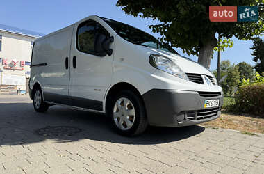 Грузовой фургон Renault Trafic 2009 в Млинове