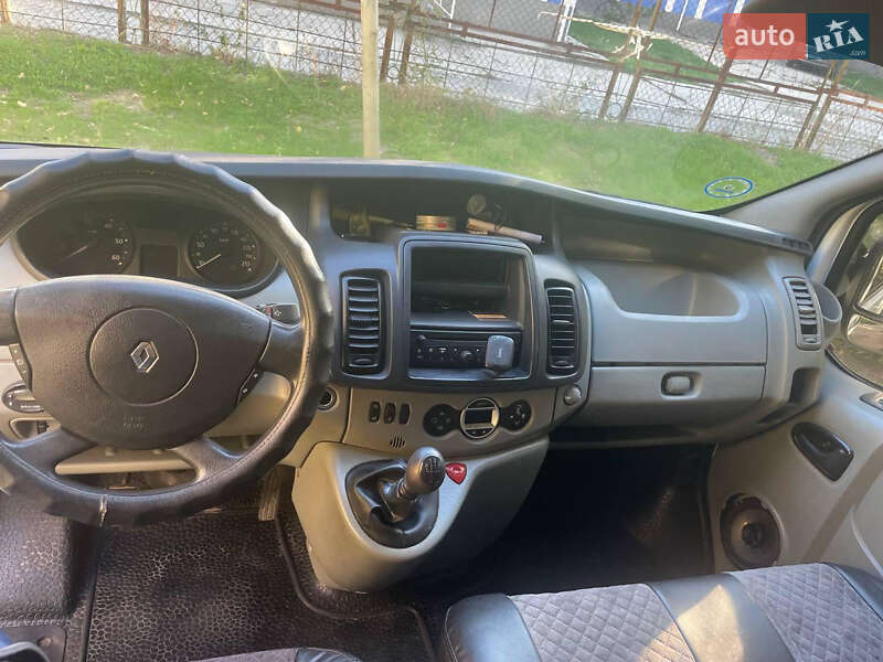Вантажний фургон Renault Trafic 2012 в Дніпрі