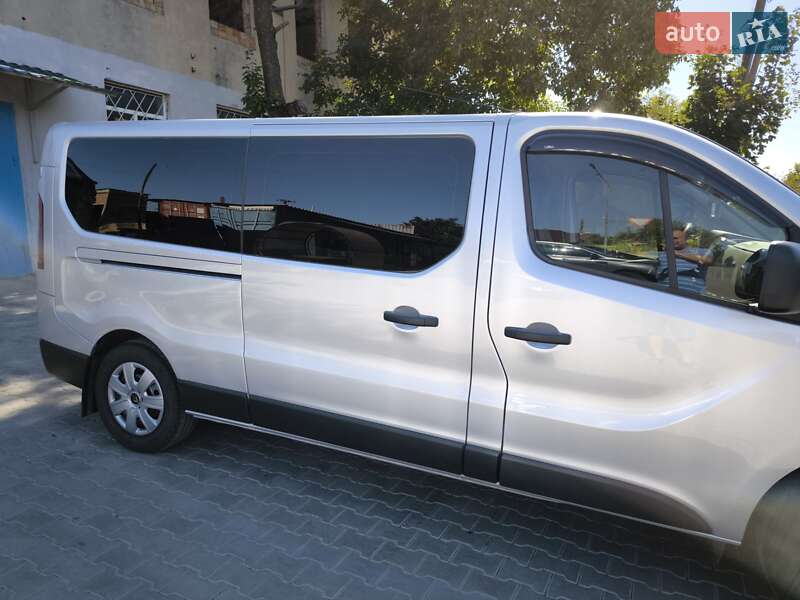 Минивэн Renault Trafic 2015 в Сокирянах