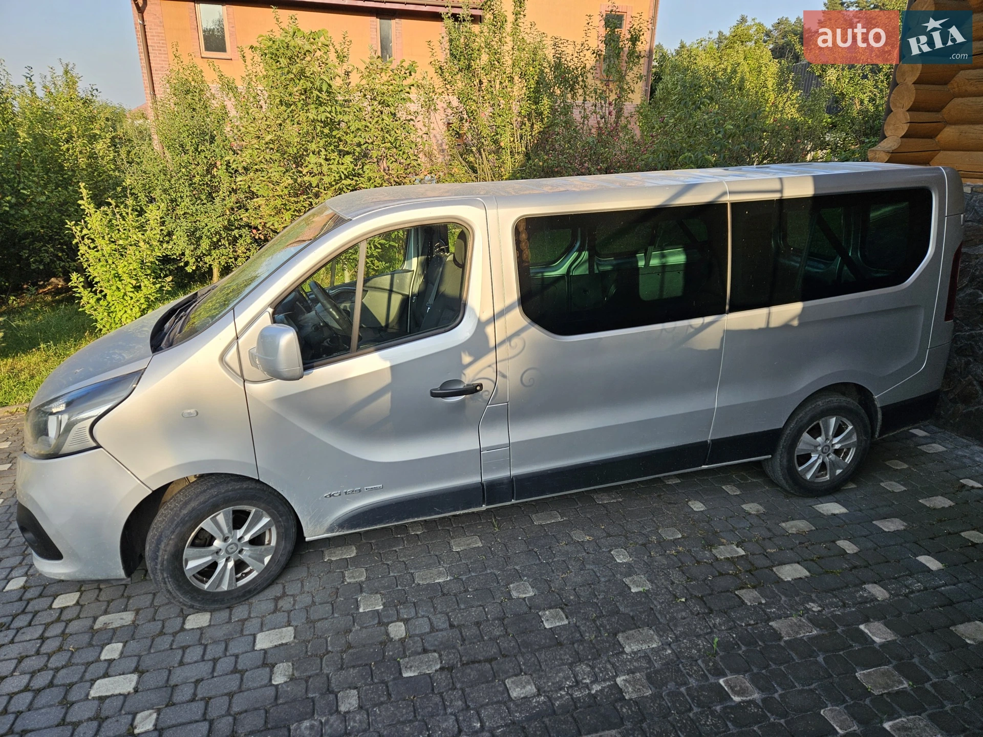 2016 Renault Trafic - мініатюра 11