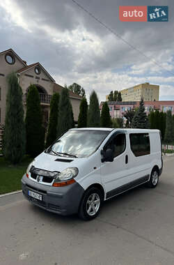 Вантажний фургон Renault Trafic 2004 в Білгороді-Дністровському