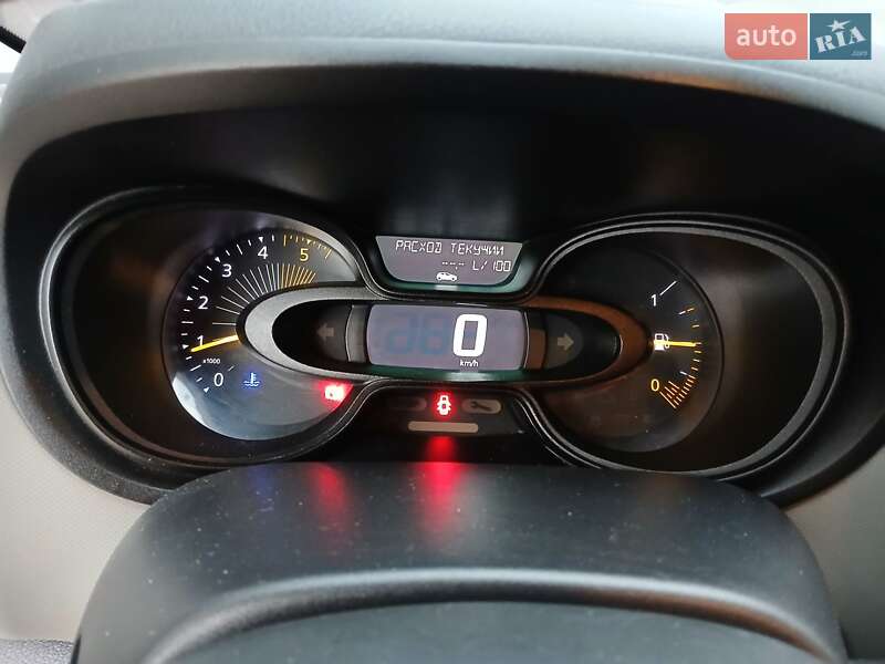 Грузовой фургон Renault Trafic 2016 в Ивано-Франковске