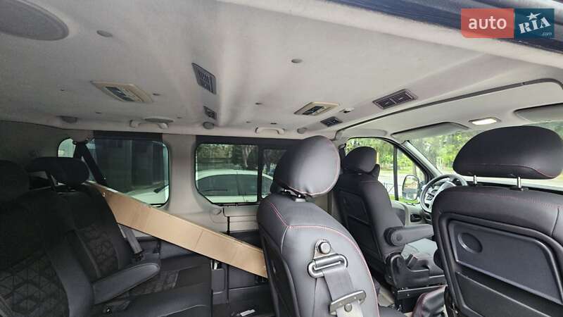 Минивэн Renault Trafic 2006 в Ужгороде