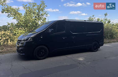 Минивэн Renault Trafic 2020 в 