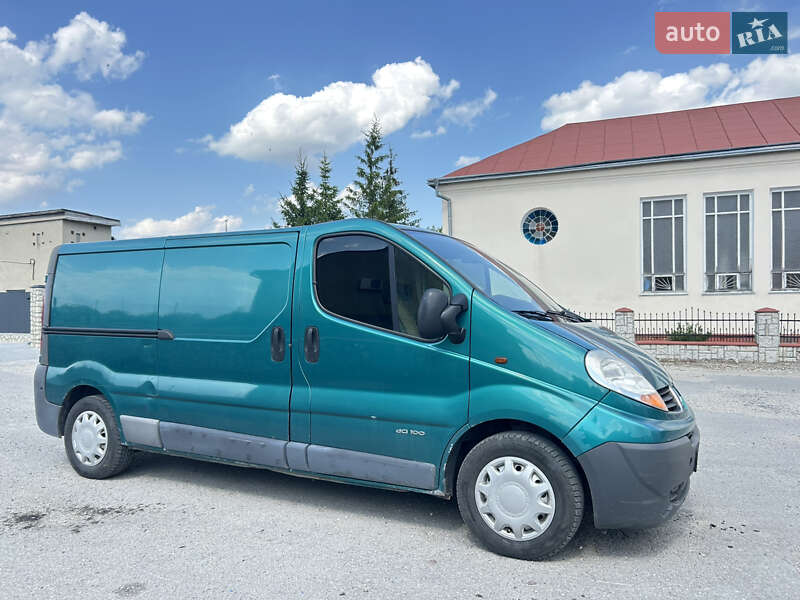 Грузовой фургон Renault Trafic 2006 в Тернополе