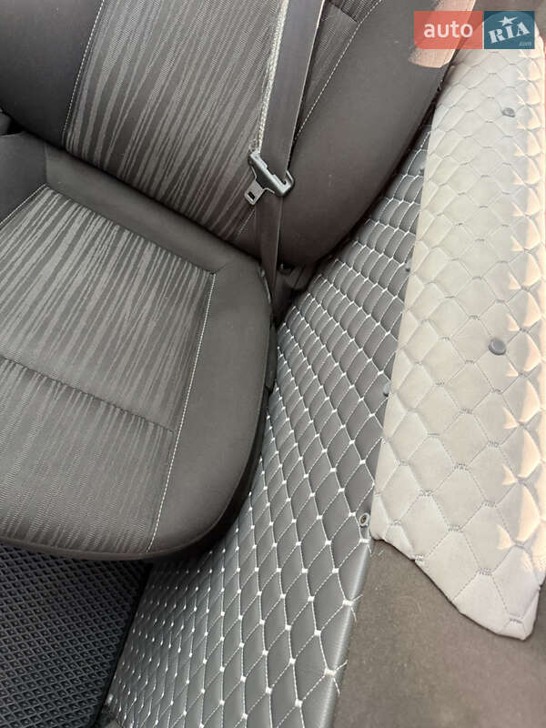 Мінівен Renault Trafic 2020 в Львові