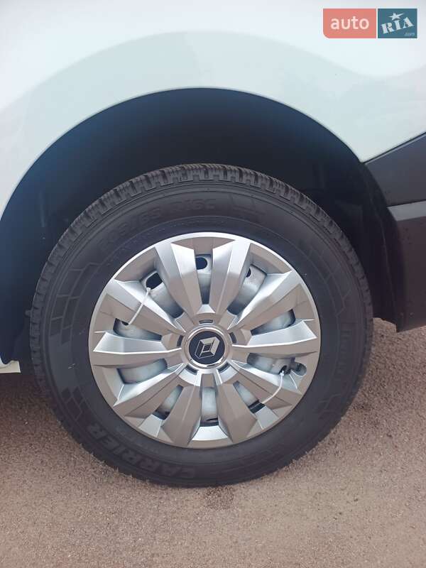 Грузовой фургон Renault Trafic 2021 в Коростене фото 17 Грузовой фургон Renault Trafic 2021 в Коростене