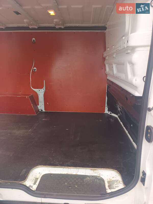 Грузовой фургон Renault Trafic 2021 в Коростене фото 22 Грузовой фургон Renault Trafic 2021 в Коростене