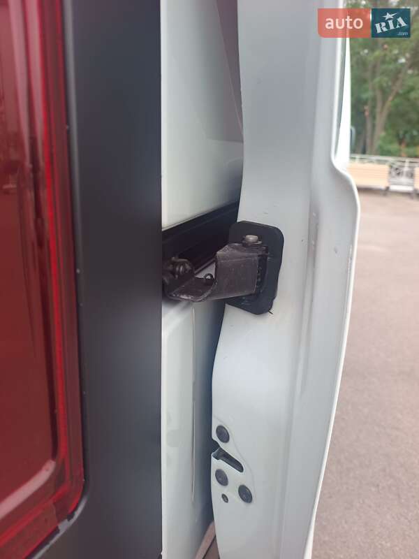 Грузовой фургон Renault Trafic 2021 в Коростене фото 26 Грузовой фургон Renault Trafic 2021 в Коростене