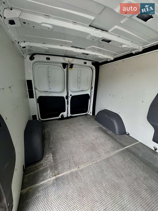 Вантажний фургон Renault Trafic 2018 в Полтаві фото 35 Вантажний фургон Renault Trafic 2018 в Полтаві