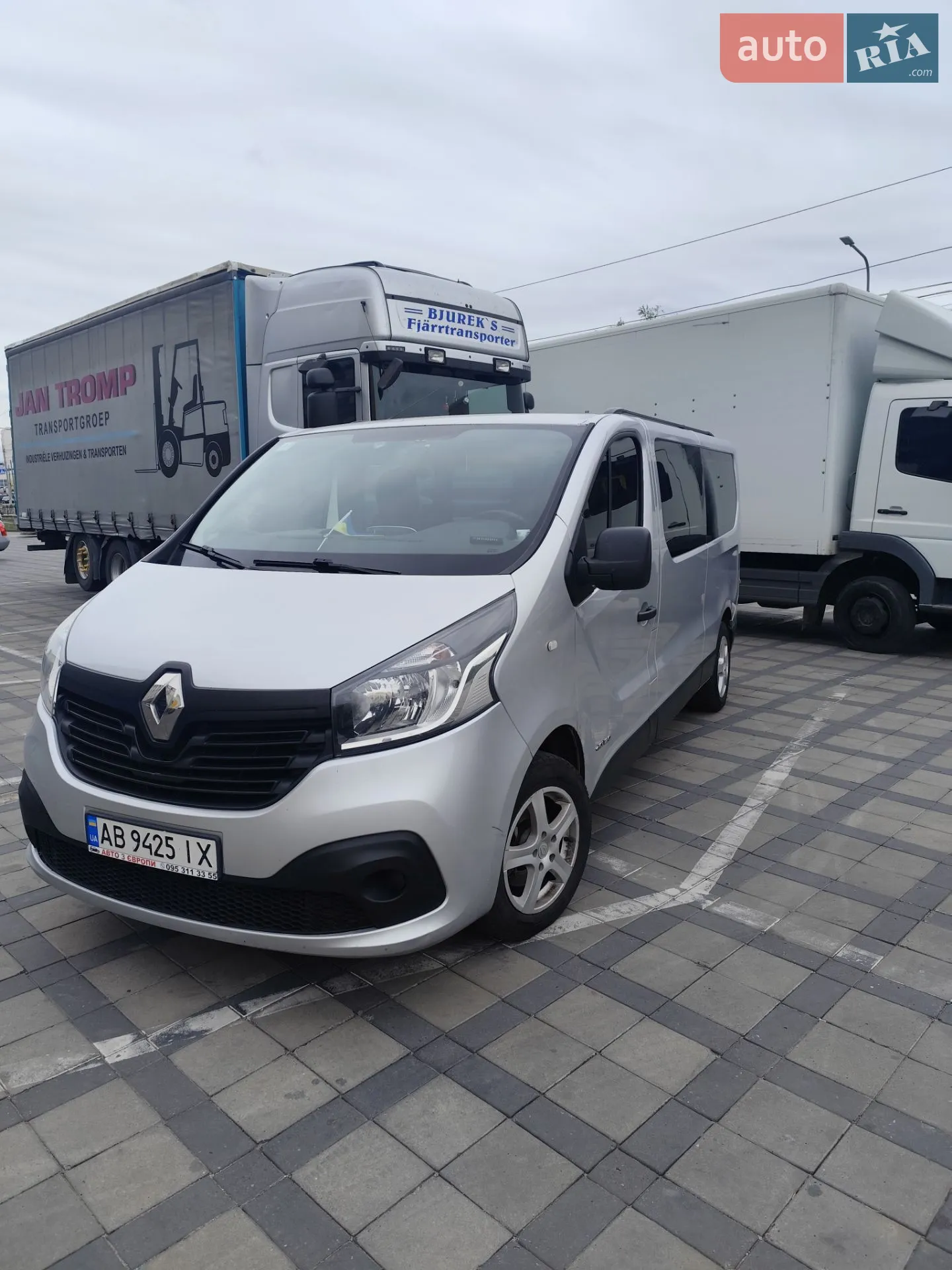 2016 Renault Trafic - мініатюра 3