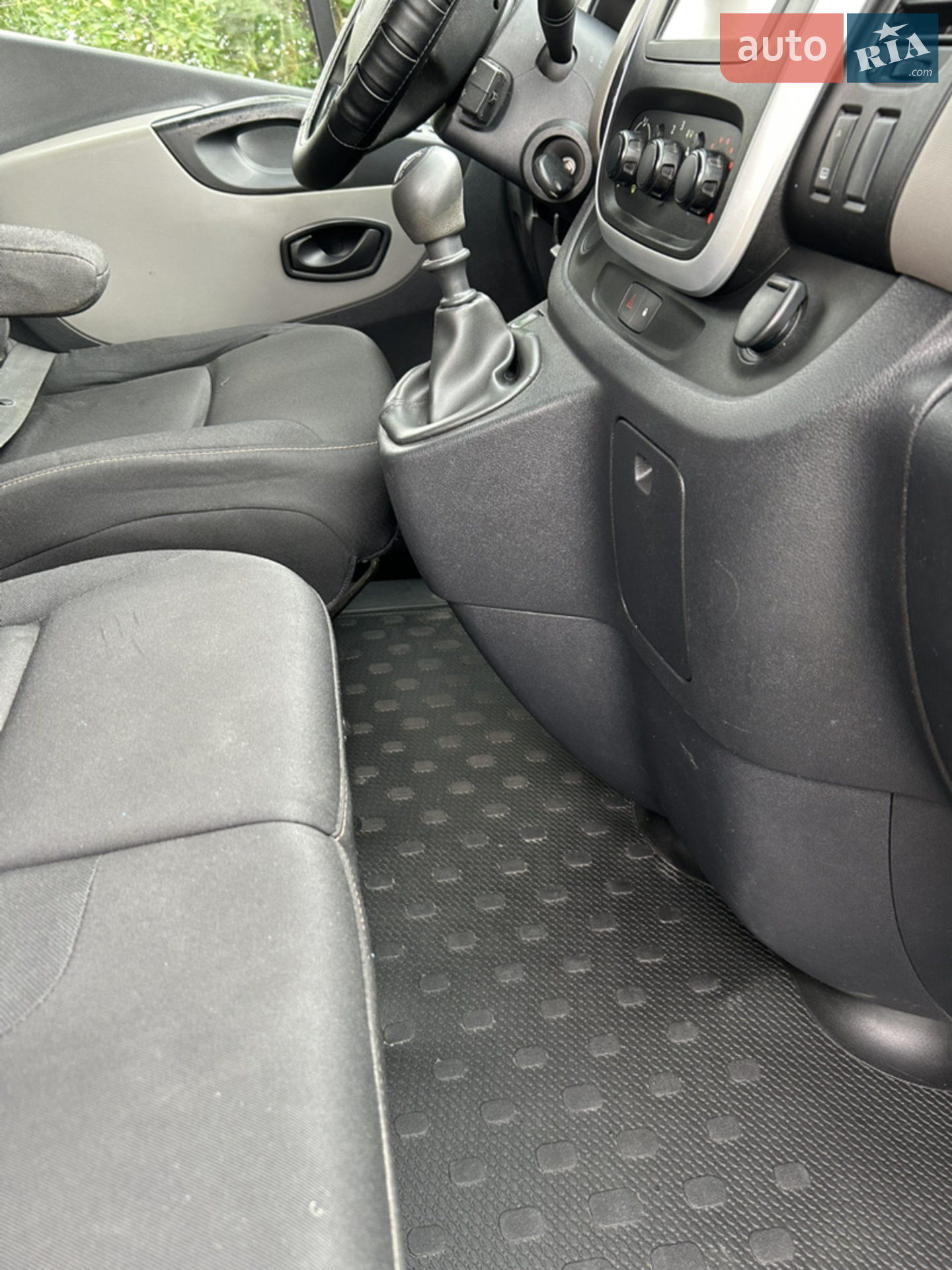 2015 Renault Trafic - мініатюра 20
