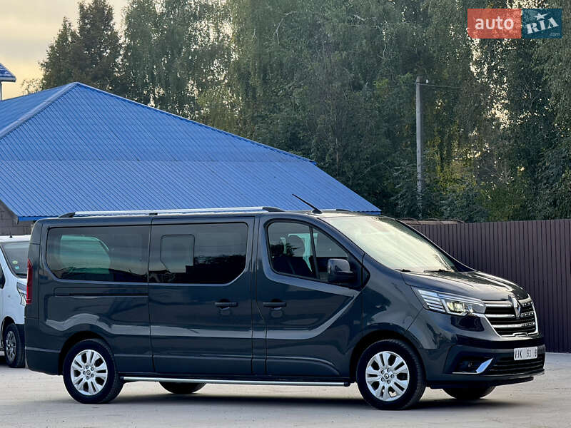 Минивэн Renault Trafic 2022 в Дубно