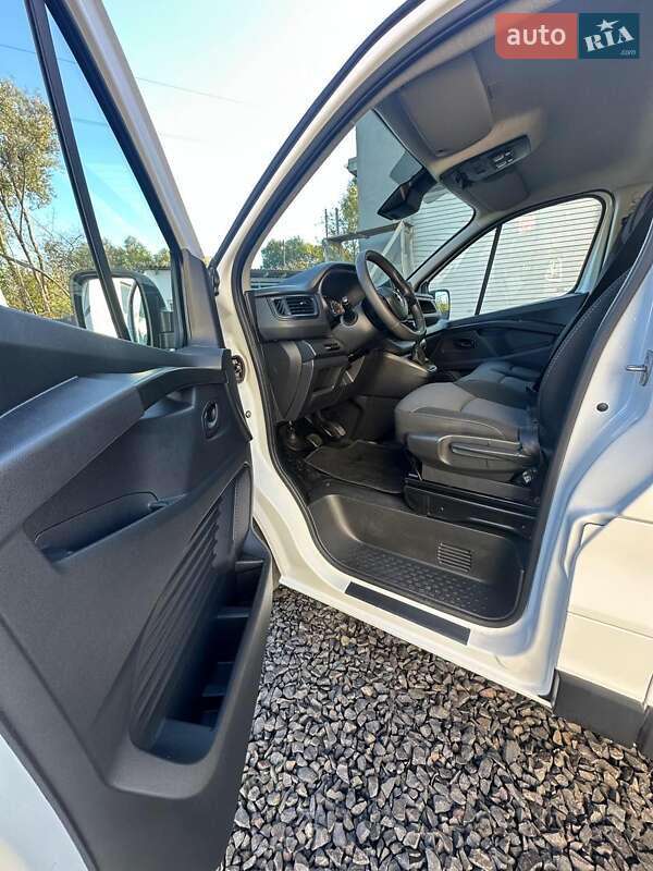 Вантажний фургон Renault Trafic 2022 в Києві