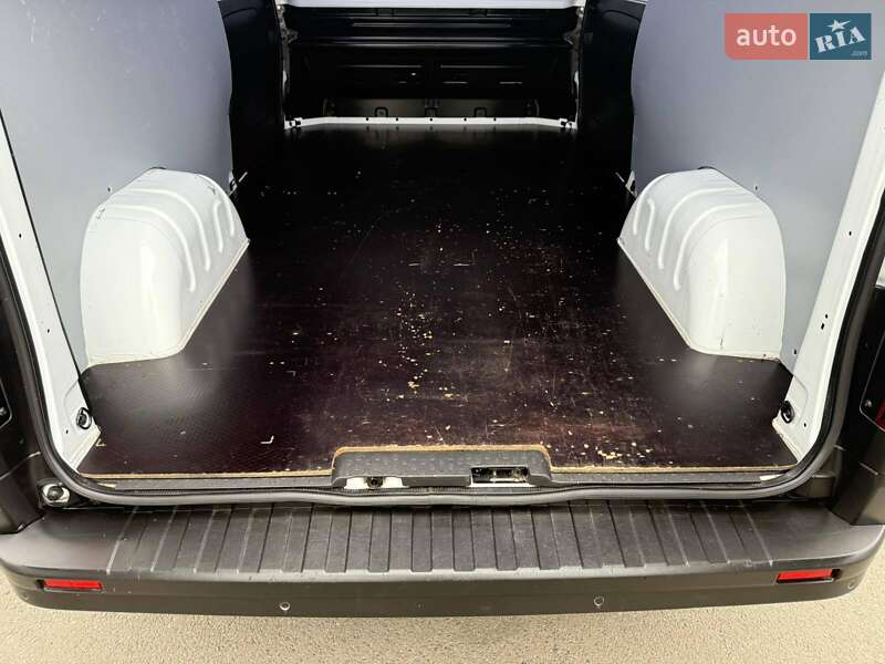 Вантажний фургон Renault Trafic 2020 в Луцьку