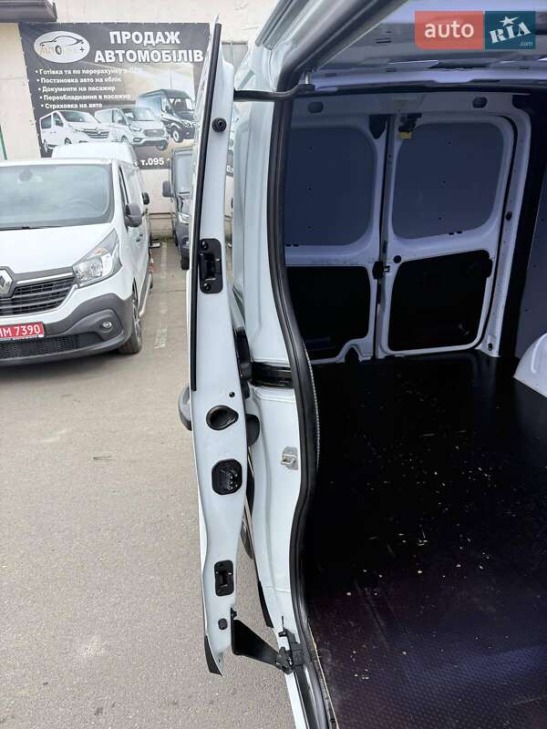Вантажний фургон Renault Trafic 2020 в Луцьку