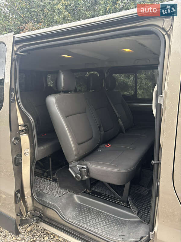 Минивэн Renault Trafic 2015 в Хусте фото 5 Минивэн Renault Trafic 2015 в Хусте