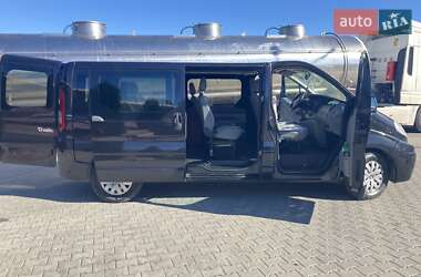 Минивэн Renault Trafic 2009 в 