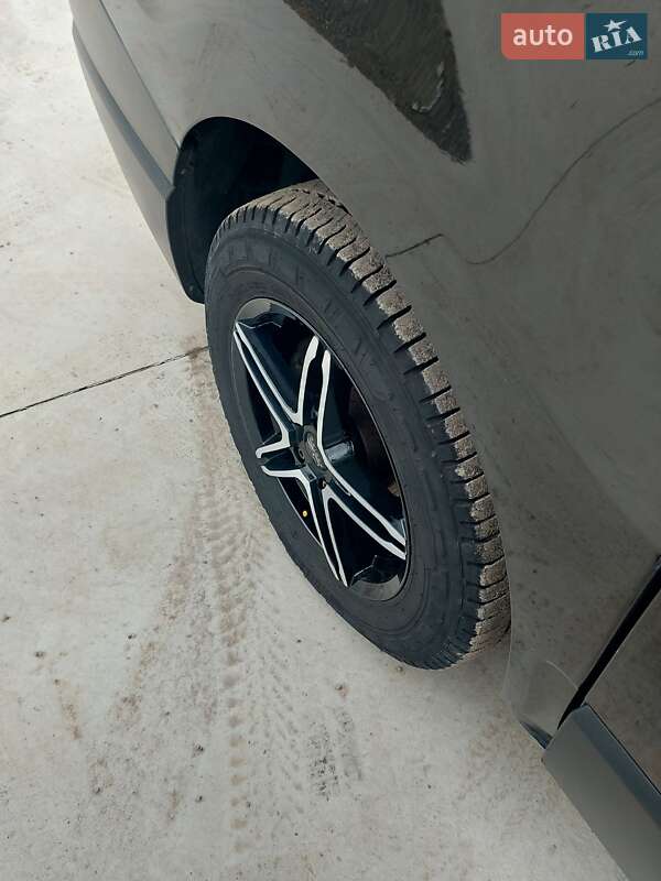 Мінівен Renault Trafic 2020 в Млиніві