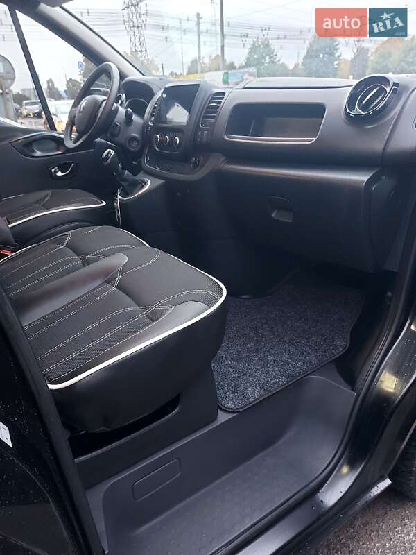 Мінівен Renault Trafic 2020 в Млиніві