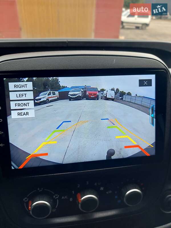 Мінівен Renault Trafic 2020 в Млиніві