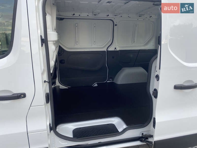 Вантажний фургон Renault Trafic 2022 в Радивиліві фото 35 Вантажний фургон Renault Trafic 2022 в Радивиліві