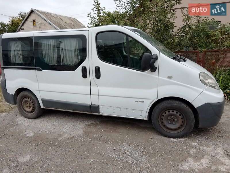 Мінівен Renault Trafic 2007 в Дніпрі