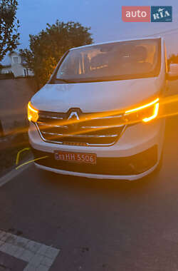 Грузовой фургон Renault Trafic 2022 в Ивано-Франковске