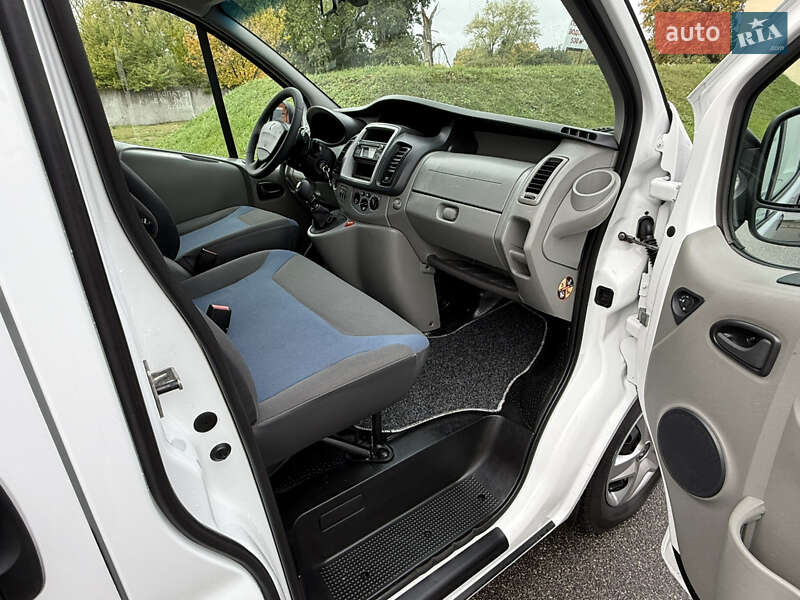 Мінівен Renault Trafic 2014 в Києві фото 31 Мінівен Renault Trafic 2014 в Києві