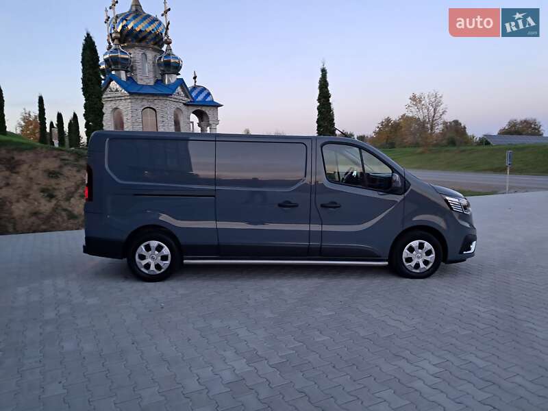 Грузовой фургон Renault Trafic 2022 в Черновцах
