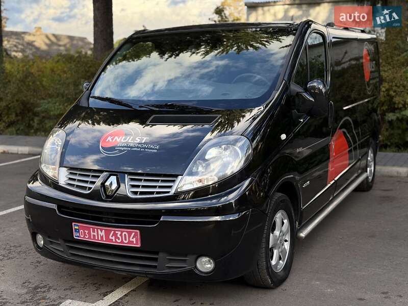 Грузовой фургон Renault Trafic 2012 в Дубно