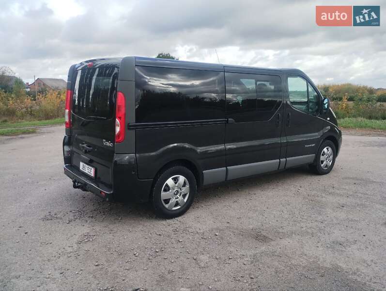 Минивэн Renault Trafic 2014 в Дубно