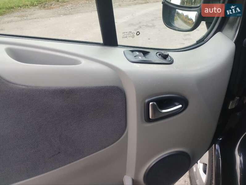 Минивэн Renault Trafic 2014 в Дубно