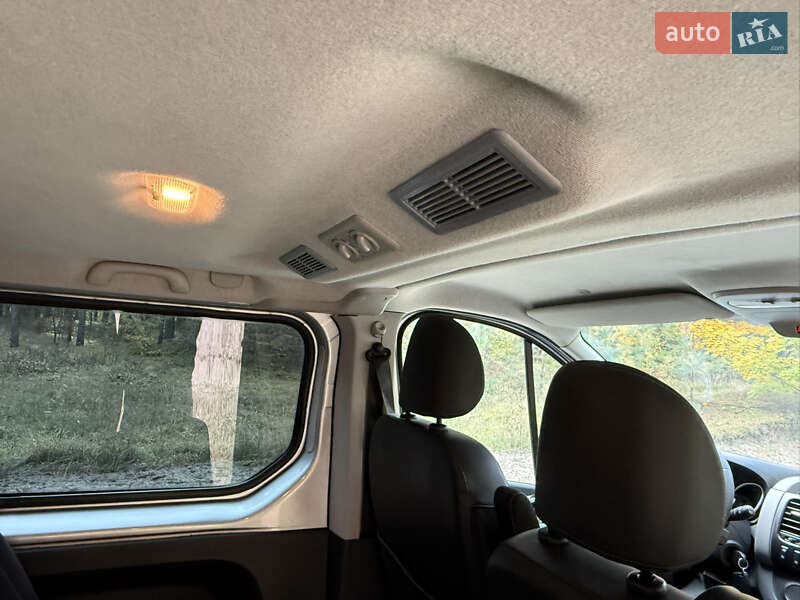 Минивэн Renault Trafic 2016 в Киеве фото 50 Минивэн Renault Trafic 2016 в Киеве