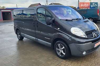 Минивэн Renault Trafic 2012 в Калуше