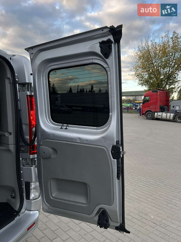 Мінівен Renault Trafic 2011 в Ковелі