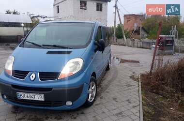 Минивэн Renault Trafic 2007 в Остроге