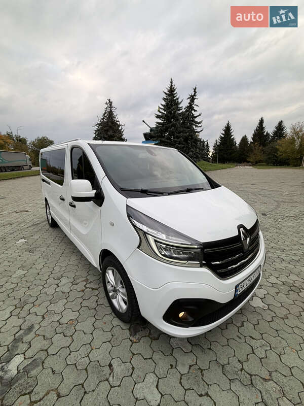 Минивэн Renault Trafic 2021 в Дубно